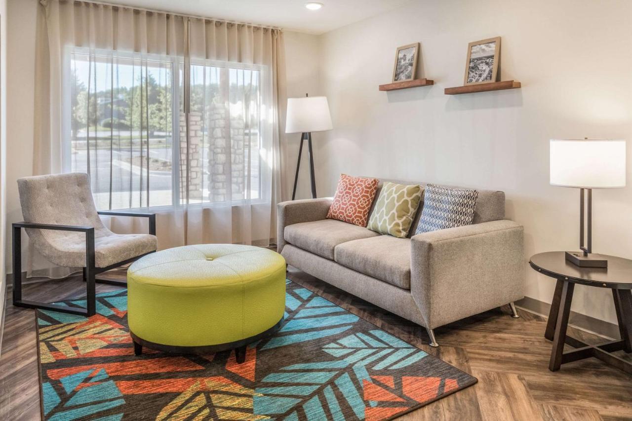 Woodspring Suites Greenville Haywood Mall ภายนอก รูปภาพ